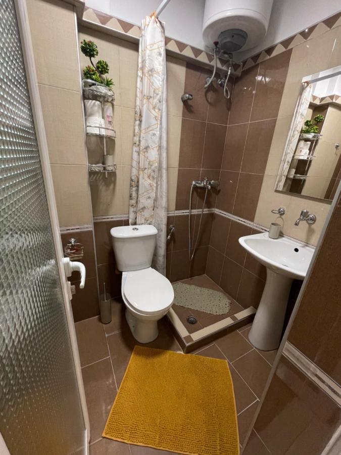 Meg'S Apartment Gjirokastër 外观 照片